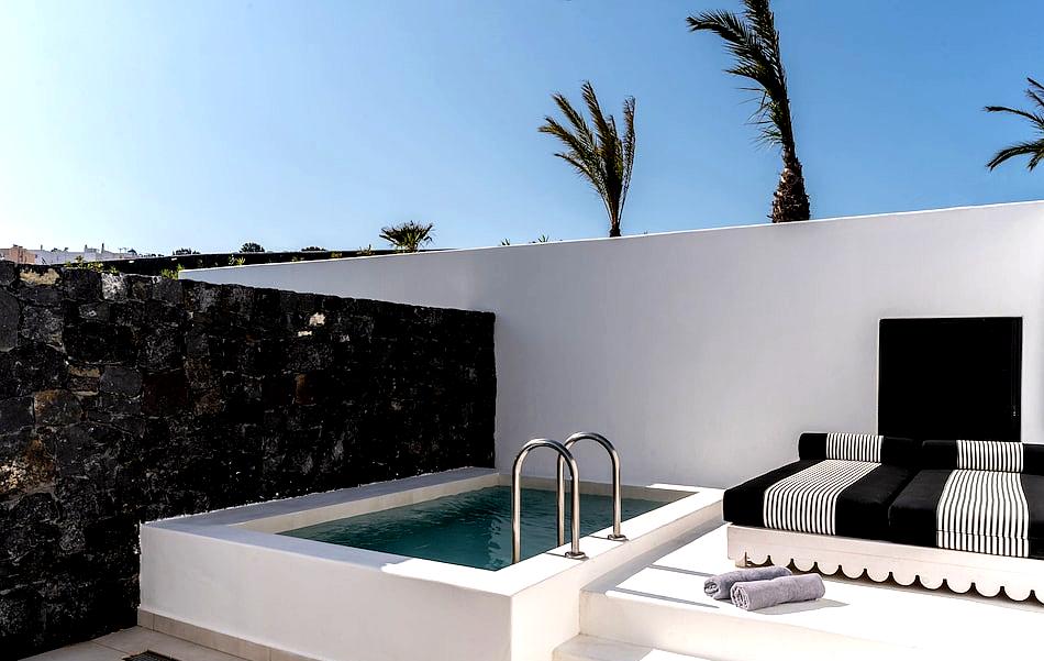 Cresanto Luxury Suites